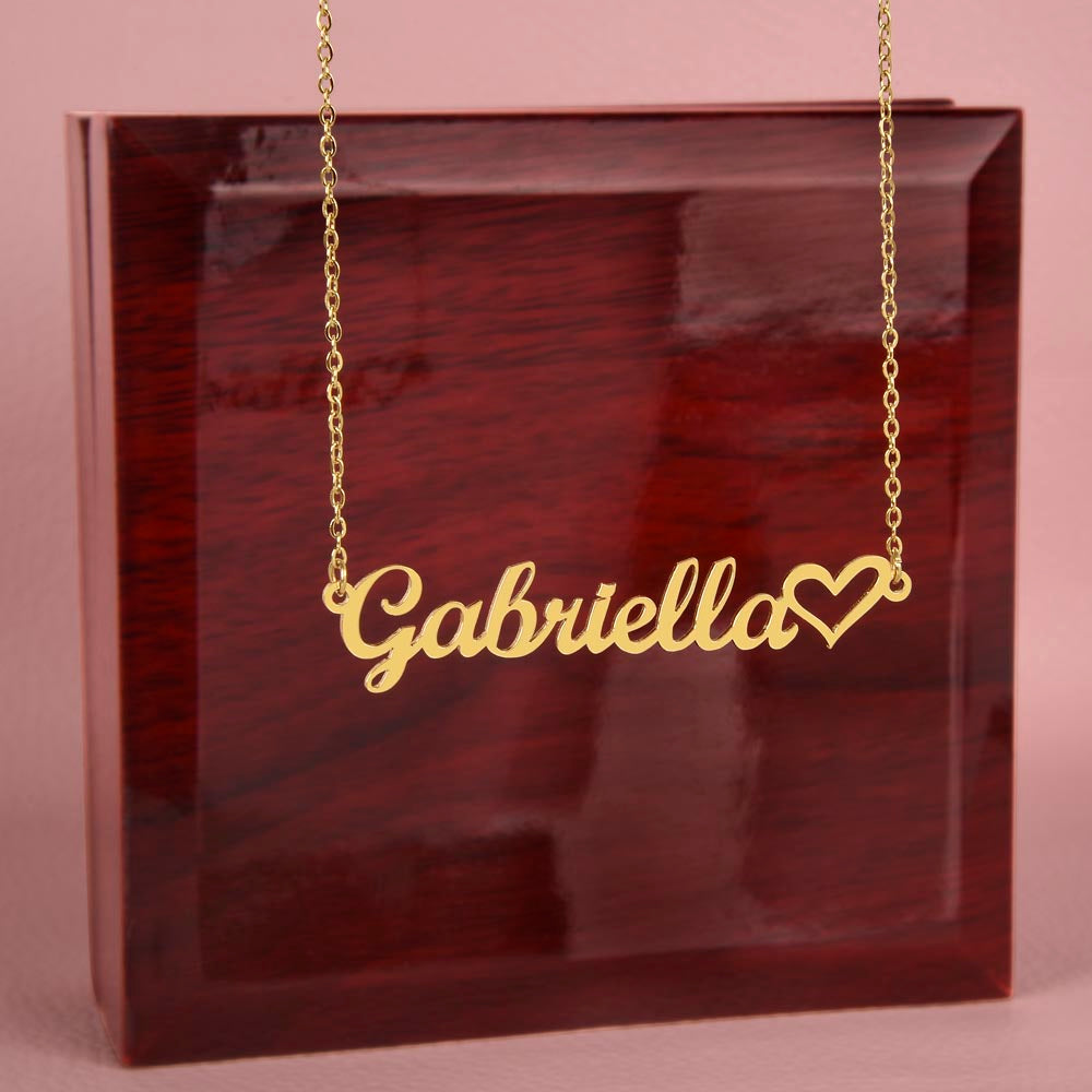 Custom Name Necklace: Your Unique Expression in Jewelry